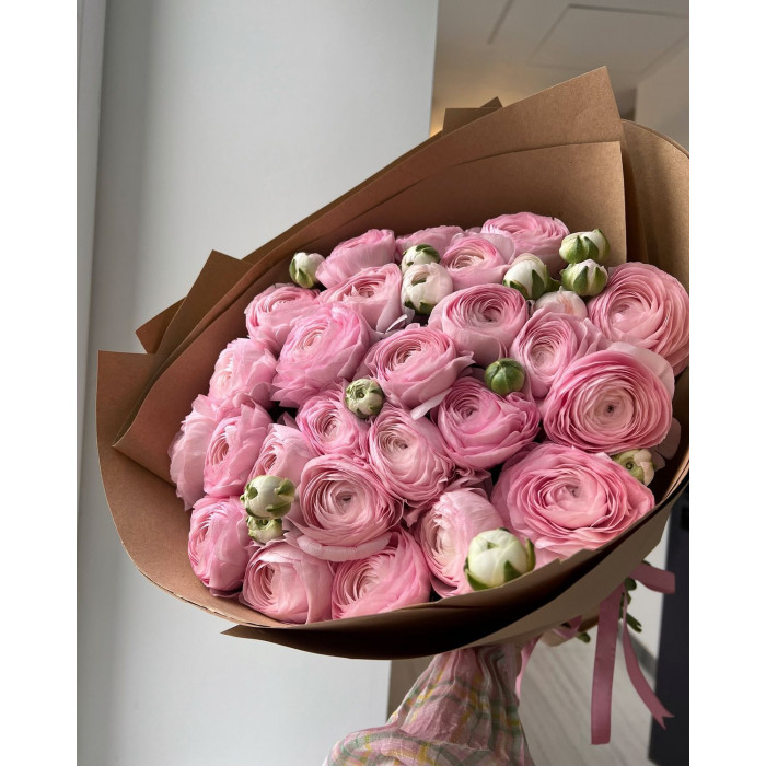 Ранункулюсы в Талгаре