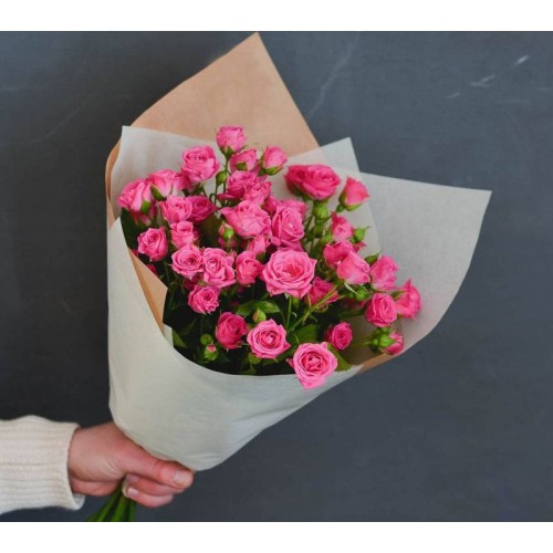 Купить на заказ Букет из 5 кустовых роз с доставкой в Талгаре