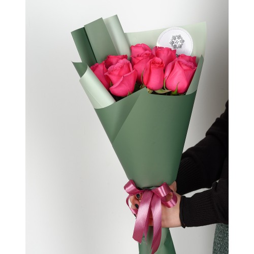 Купить на заказ Букет из 7 розовых роз с доставкой в Талгаре