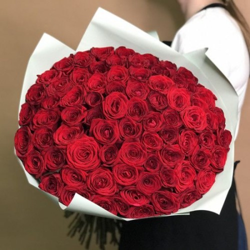 Купить на заказ Букет из 75 красных роз с доставкой в Талгаре