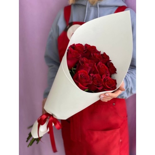 Купить на заказ 15 красных роз с доставкой в Талгаре