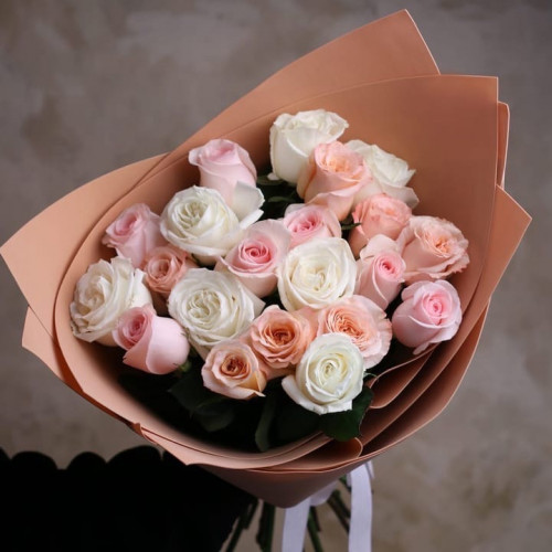 Купить на заказ Букет из 21 розы (микс) с доставкой в Талгаре