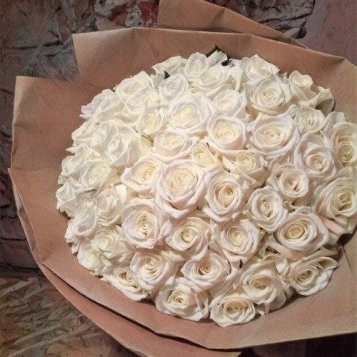Купить на заказ Букет из 101 белой розы с доставкой в Талгаре